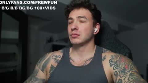 Snapshot of frewfun chatting on 11/21/25, 10:52 cameron online show from 11/21/25, 10:52