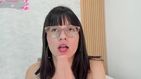 Snapshot of freyaa25 chatting on 03/12/25, 10:17 FREYA online show from 03/12/25, 10:17