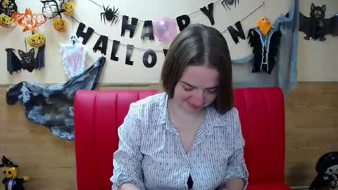 FreyaDak online show from 10/26/25, 06:08