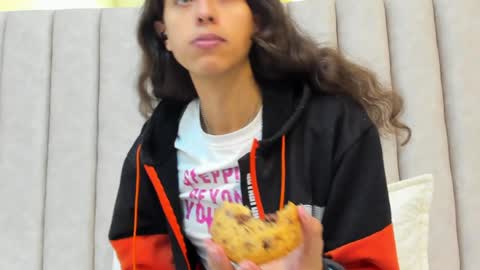 FREYA online show from 02/05/25, 06:59