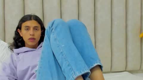 FREYA online show from 10/13/25, 07:47