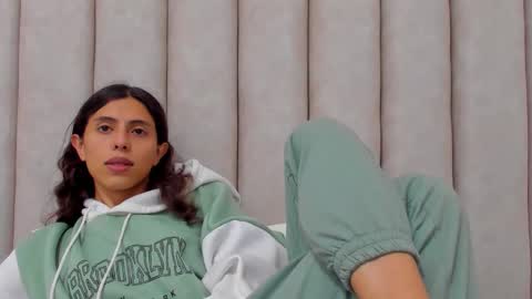 FREYA online show from 10/23/25, 07:01