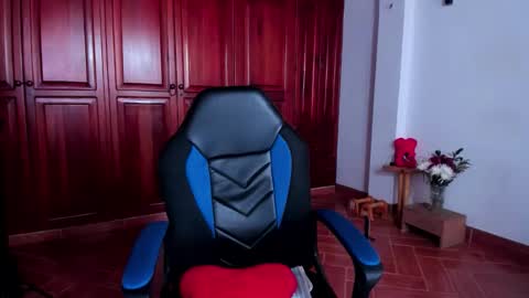 Snapshot of freyanatural chatting on 02/23/26, 06:38 freyanatural online show from 02/23/26, 06:38