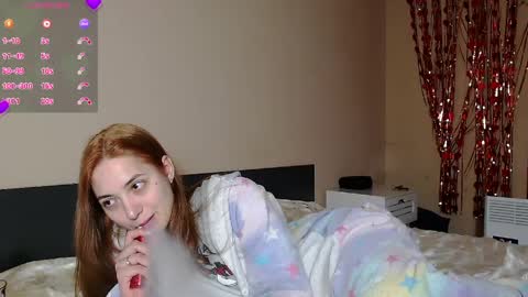 FreyaOliver online show from 03/29/26, 09:04