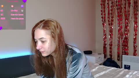 FreyaOliver online show from 04/01/26, 12:28