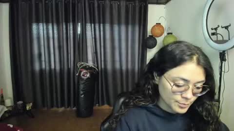 Snapshot of freyarouge chatting on 06/30/26, 10:49 freyarouge online show from 06/30/26, 10:49