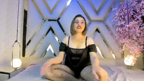  Freya Starling  online show from 05/28/26, 12:13