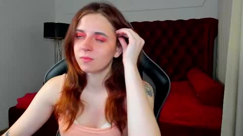 Snapshot of freyaveys chatting on 07/05/26, 05:03 FreyaVeys online show from 07/05/26, 05:03