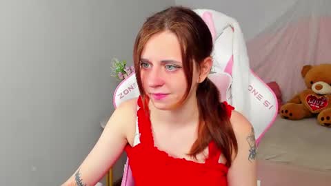 Snapshot of freyaveys chatting on 07/10/26, 05:12 FreyaVeys online show from 07/10/26, 05:12