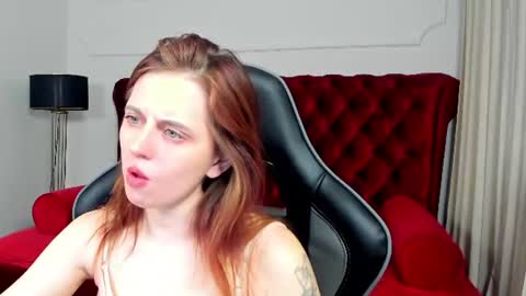 Snapshot of freyaveys chatting on 07/12/26, 05:42 FreyaVeys online show from 07/12/26, 05:42