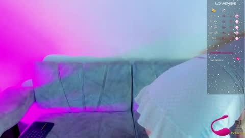 Snapshot of freydis18 chatting on 02/14/25, 01:56 aura online show from 02/14/25, 01:56