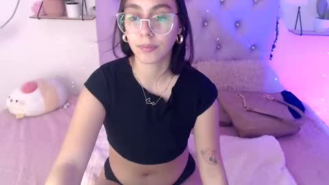 Snapshot of freyja_01 chatting on 03/02/25, 11:20 Freyja online show from 03/02/25, 11:20