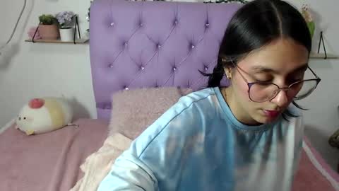 Snapshot of freyja_01 chatting on 03/07/25, 07:30 Freyja online show from 03/07/25, 07:30