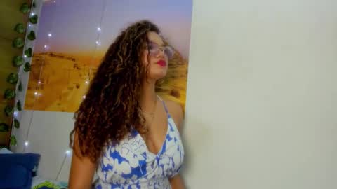 Snapshot of frezzita_ chatting on 10/14/25, 07:47 Frezzita online show from 10/14/25, 07:47