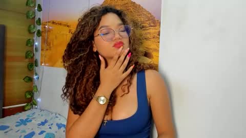 Snapshot of frezzita_ chatting on 10/23/25, 08:07 Frezzita online show from 10/23/25, 08:07