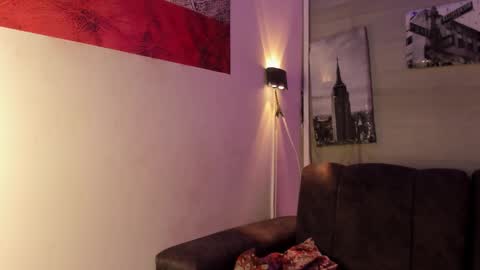 Snapshot of frezzita_ chatting on 11/21/25, 09:24 Frezzita online show from 11/21/25, 09:24