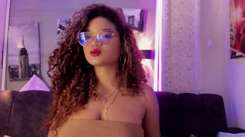 Snapshot of frezzita_ chatting on 11/22/25, 07:46 Frezzita online show from 11/22/25, 07:46