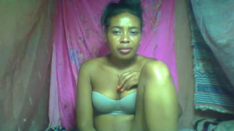 Snapshot of frica9794 chatting on 05/12/26, 07:11 frica9794 online show from 05/12/26, 07:11