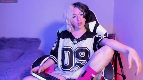 Snapshot of frida_lassi_ chatting on 10/05/25, 11:02 frida_lassi_ online show from 10/05/25, 11:02