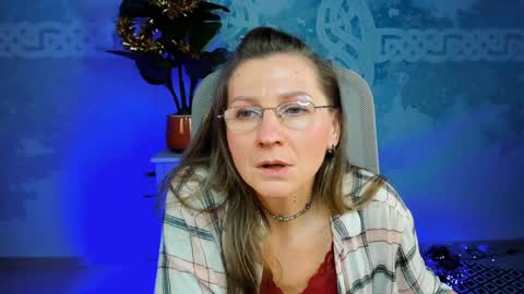 Snapshot of fridatander chatting on 01/05/25, 12:10 Frida Tander online show from 01/05/25, 12:10