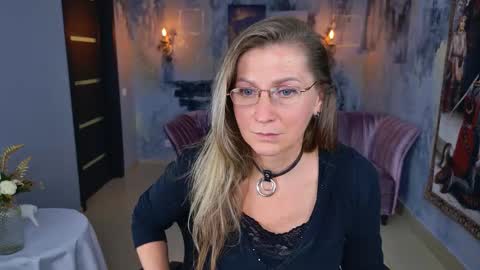 Snapshot of fridatander chatting on 09/11/25, 05:46 Frida Tander online show from 09/11/25, 05:46