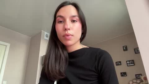 Lina online show from 09/18/25, 01:46