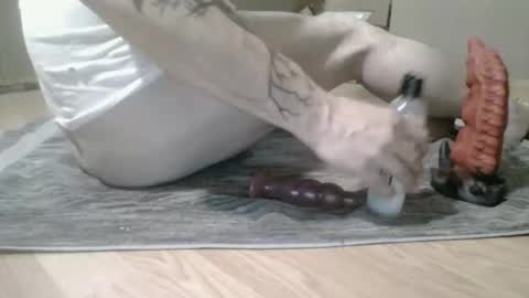 friendly_fun3 online show from 04/13/26, 07:25