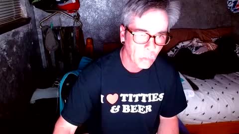 Snapshot of frindwbenies chatting on 02/19/25, 02:12 Frindwbenies online show from 02/19/25, 02:12