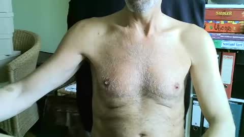 Snapshot of frisco69 chatting on 08/01/26, 07:40 frisco69 online show from 08/01/26, 07:40