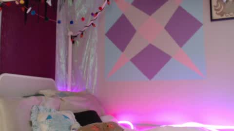 cherry online show from 10/18/25, 05:03