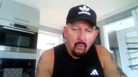 bob online show from 02/09/26, 01:37