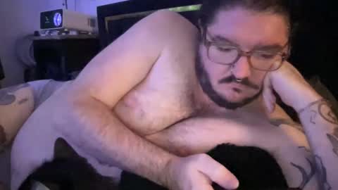 Snapshot of frnicola chatting on 09/15/25, 05:02 F. online show from 09/15/25, 05:02