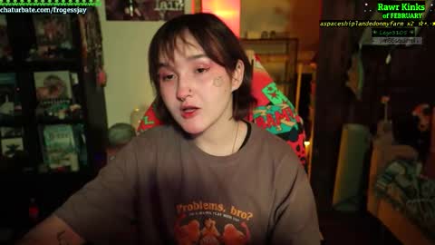 Snapshot of frogessjay chatting on 02/12/26, 06:36 Jaywise Frogfoot online show from 02/12/26, 06:36