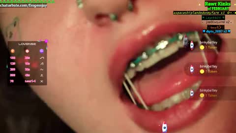 Snapshot of frogessjay chatting on 02/23/26, 05:43 Jaywise Frogfoot online show from 02/23/26, 05:43