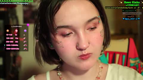 Snapshot of frogessjay chatting on 02/25/26, 05:11 Jaywise Frogfoot online show from 02/25/26, 05:11