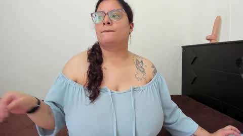 Lucy online show from 02/14/26, 08:27