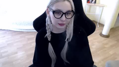 Lilith online show from 02/17/25, 09:46