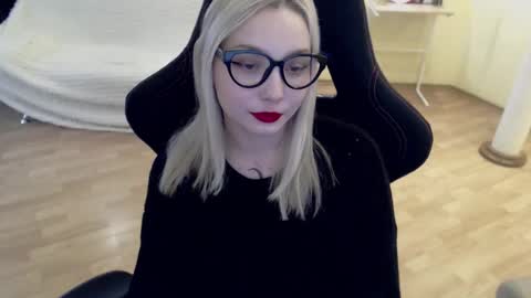 Lilith online show from 03/03/25, 11:22