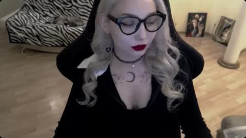 Lilith online show from 11/17/25, 11:27