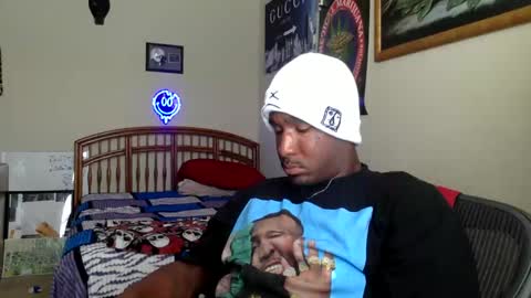 Snapshot of fromthabac chatting on 09/18/25, 04:09 fromthabac online show from 09/18/25, 04:09