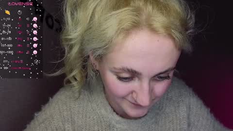 Snapshot of frosty_blueberries4 chatting on 12/20/24, 10:11 ANA online show from 12/20/24, 10:11