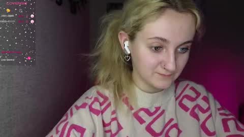 Snapshot of frosty_blueberries4 chatting on 02/12/25, 12:12 ANA online show from 02/12/25, 12:12