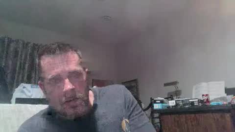 frostydhoman1221 online show from 01/01/25, 07:41