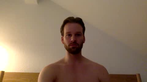 Snapshot of frozenyoga chatting on 05/21/26, 10:06 frozenyoga online show from 05/21/26, 10:06