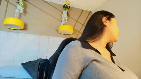 frreeya online show from 02/23/26, 09:34