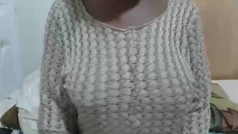 Snapshot of fruity28 chatting on 11/02/25, 08:28 fruity28 online show from 11/02/25, 08:28