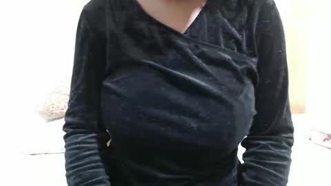 Snapshot of fruity28 chatting on 12/02/25, 03:56 fruity28 online show from 12/02/25, 03:56
