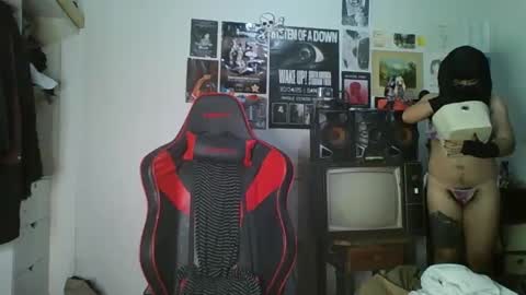 Demian online show from 05/18/26, 09:53