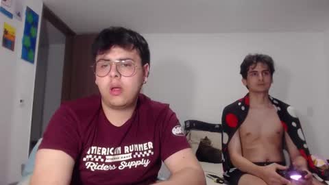 Snapshot of fuck_blow chatting on 11/17/25, 10:15 uwu online show from 11/17/25, 10:15