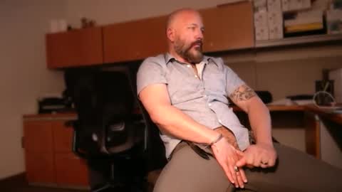 Snapshot of fuckadilf chatting on 12/16/24, 05:33 fuckadilf online show from 12/16/24, 05:33